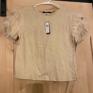 NWT Anthro top with ruffle toile sleeves